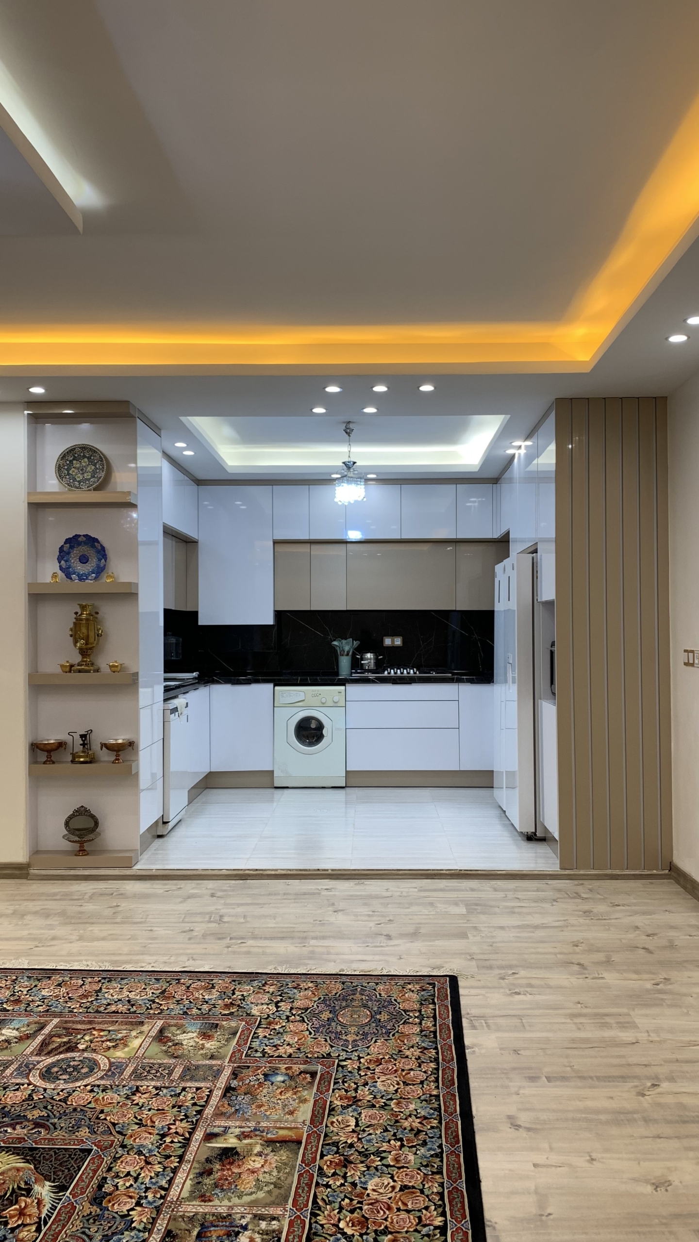 کابینت سبک مدرن پله‌ای